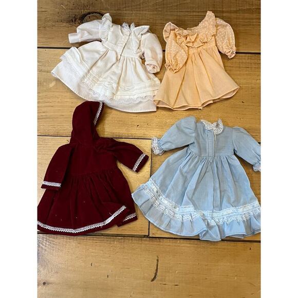 Vintage Porcelain Doll Lot. Doll w/ Blue Eyes Brown Hair.Dresses Shoes Hat 10.5" - Picture 8 of 9